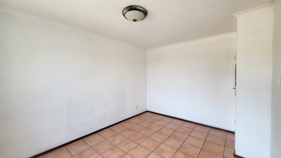 To Let 2 Bedroom Property for Rent in Morningside Gauteng