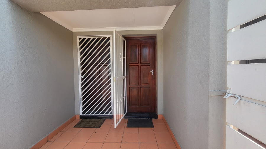 To Let 2 Bedroom Property for Rent in Morningside Gauteng