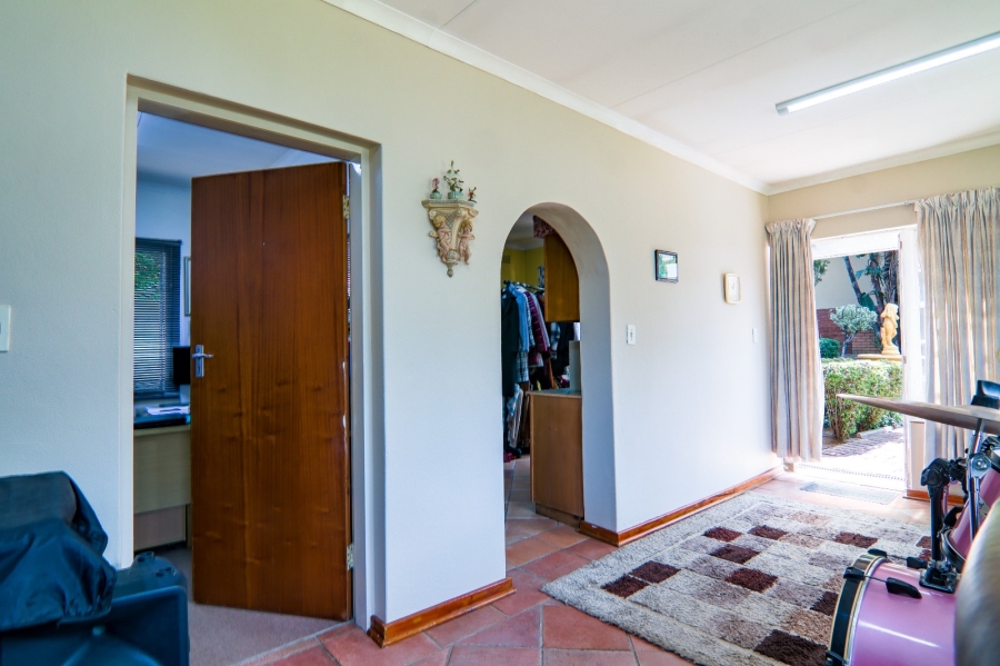 4 Bedroom Property for Sale in Vorna Valley Gauteng