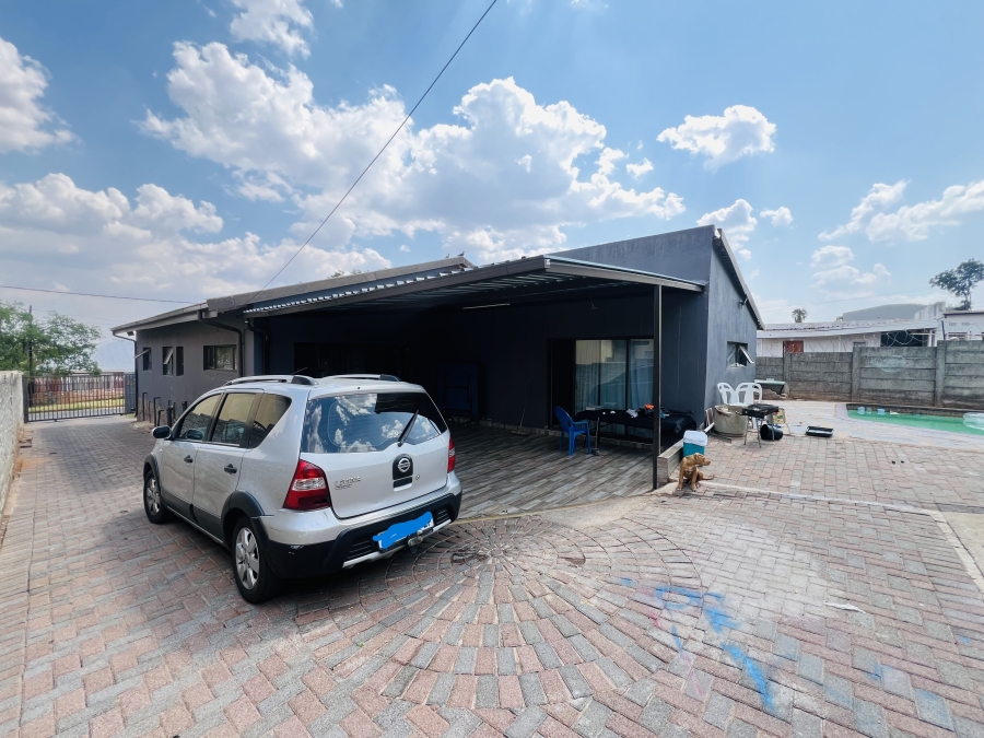 3 Bedroom Property for Sale in Roodepoort North Gauteng