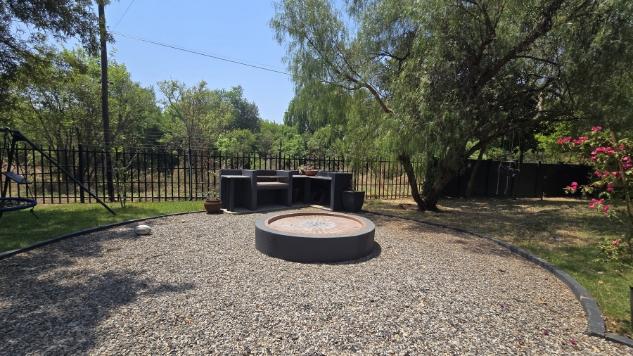 3 Bedroom Property for Sale in Garsfontein Gauteng