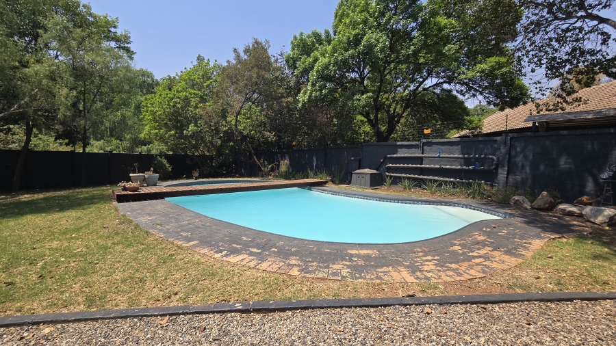 3 Bedroom Property for Sale in Garsfontein Gauteng