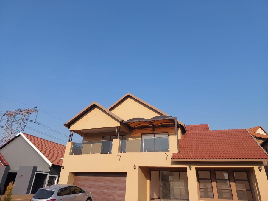 To Let 5 Bedroom Property for Rent in Kosmosdal Gauteng