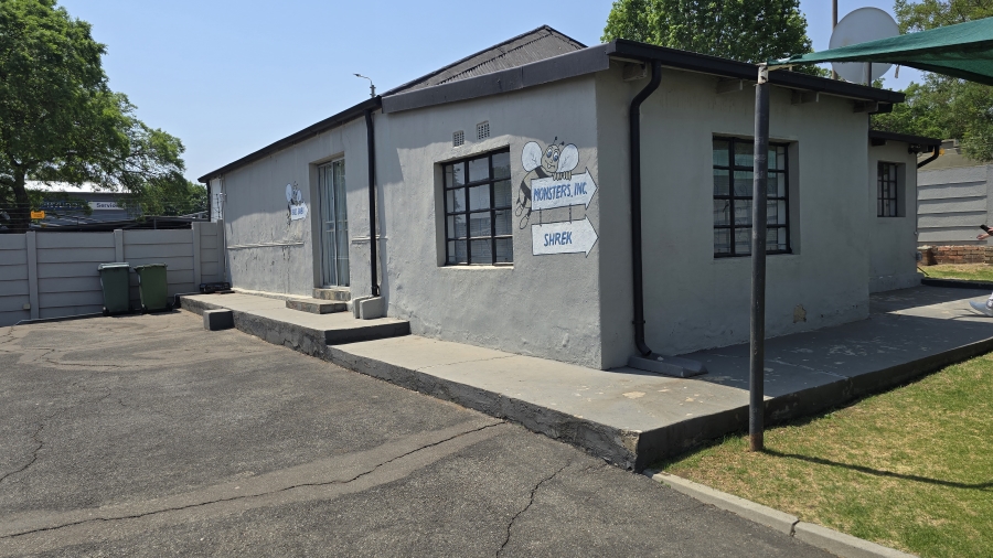 To Let 3 Bedroom Property for Rent in Edendale Gauteng