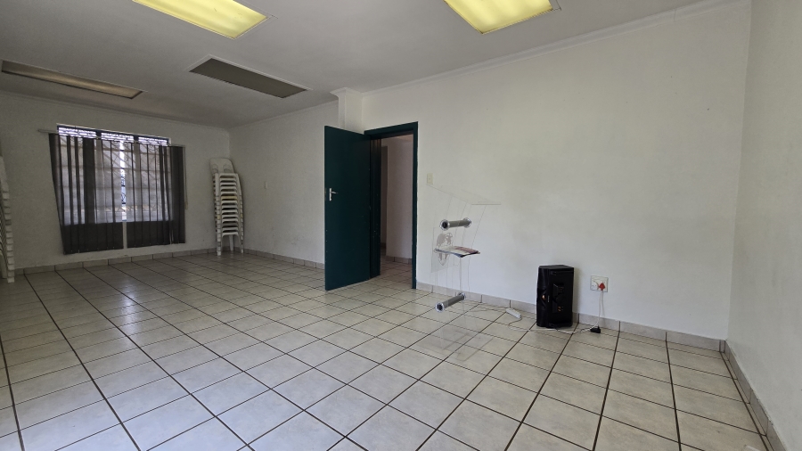 To Let 3 Bedroom Property for Rent in Edendale Gauteng