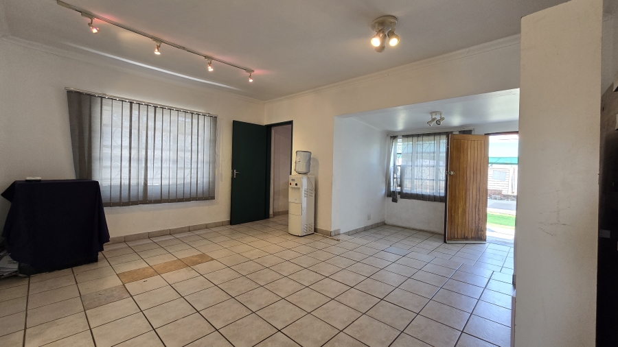 To Let 3 Bedroom Property for Rent in Edendale Gauteng