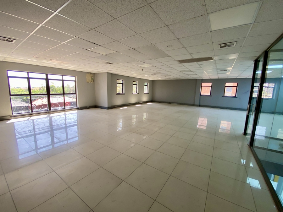 Commercial Property for Sale in Randjespark Gauteng