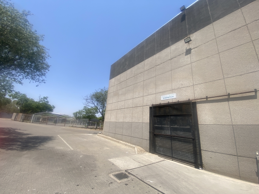 To Let commercial Property for Rent in Halfway House Gauteng