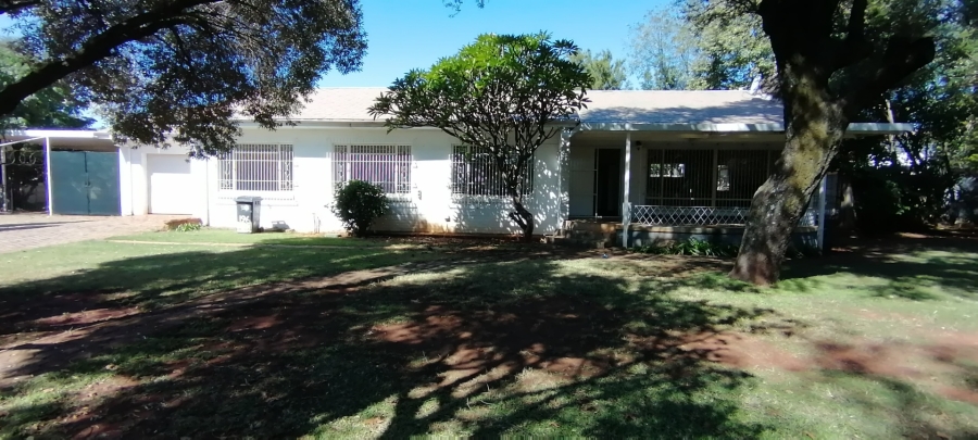 4 Bedroom Property for Sale in Fairland Gauteng