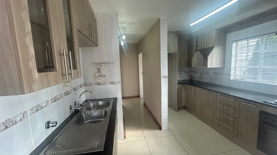 2 Bedroom Property for Sale in Beyers Park Gauteng