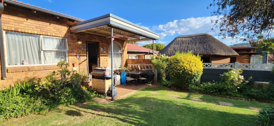 3 Bedroom Property for Sale in Meredale Gauteng