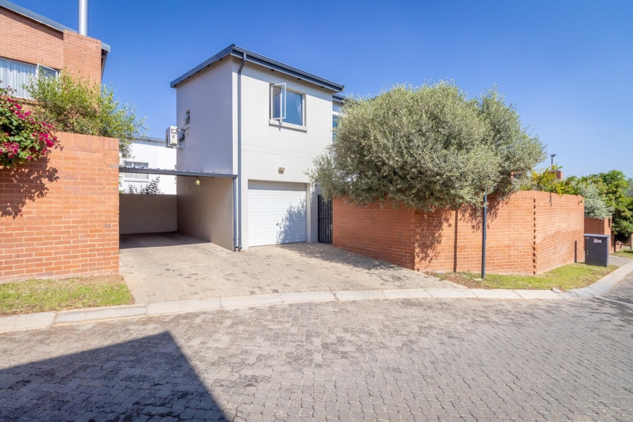 3 Bedroom Property for Sale in Fourways Gauteng