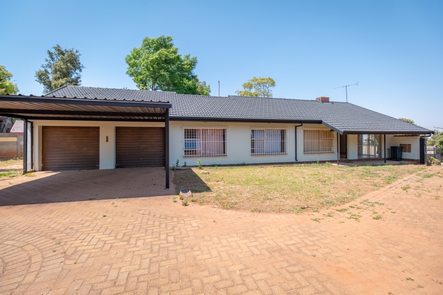 4 Bedroom Property for Sale in Horizon View Gauteng