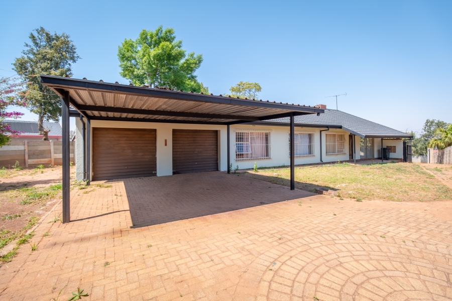 4 Bedroom Property for Sale in Horizon View Gauteng