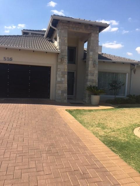 5 Bedroom Property for Sale in Aspen Hills Gauteng