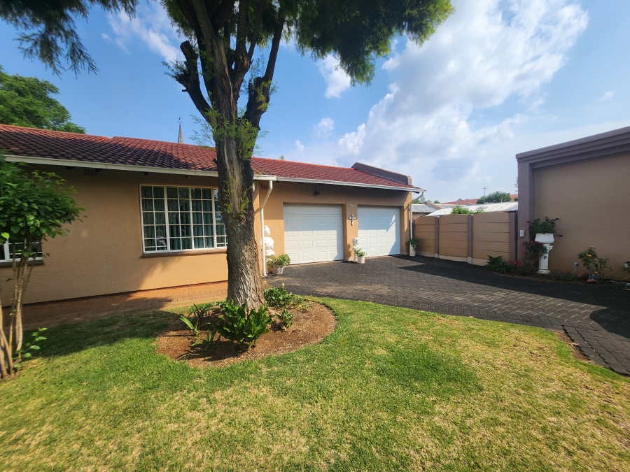 4 Bedroom Property for Sale in Brakpan Central Gauteng