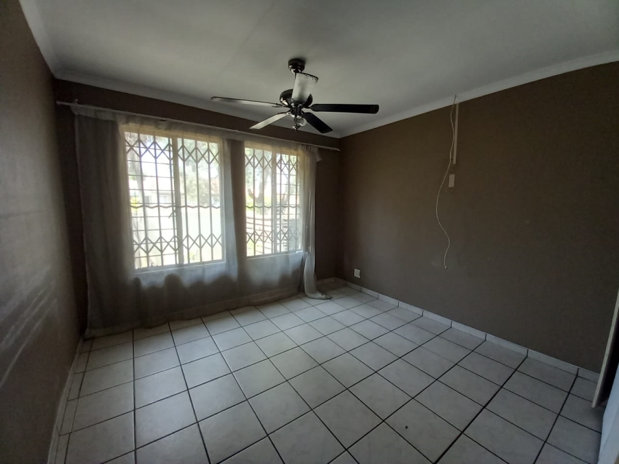 3 Bedroom Property for Sale in Birchleigh Gauteng