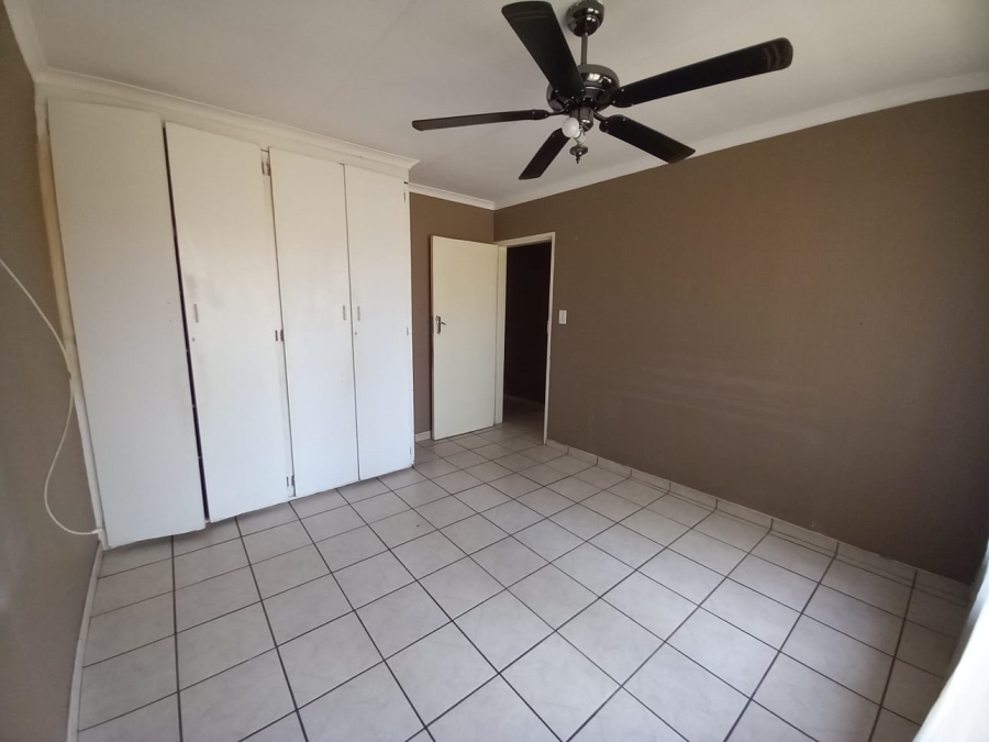 3 Bedroom Property for Sale in Birchleigh Gauteng