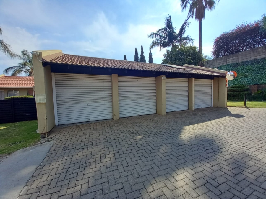 3 Bedroom Property for Sale in Birchleigh Gauteng