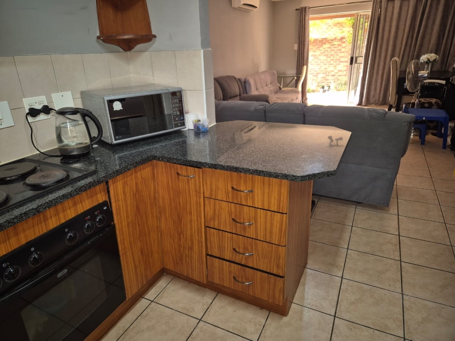 2 Bedroom Property for Sale in Amberfield Gauteng