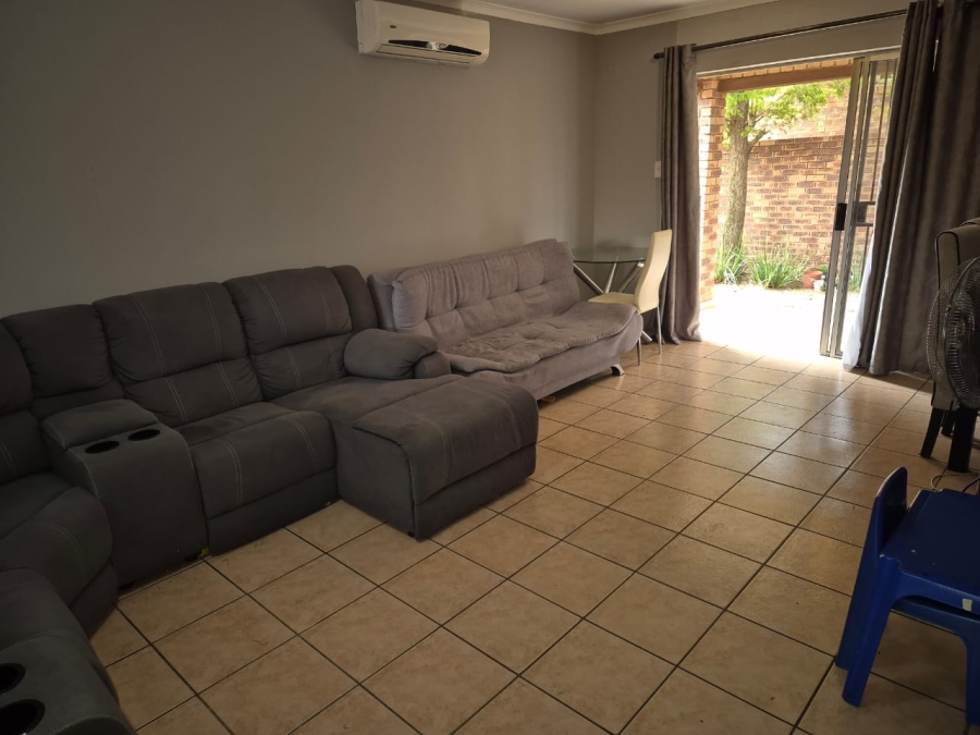 2 Bedroom Property for Sale in Amberfield Gauteng