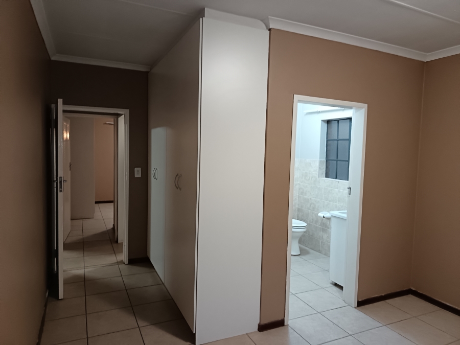 To Let 2 Bedroom Property for Rent in Meyerton Central Gauteng