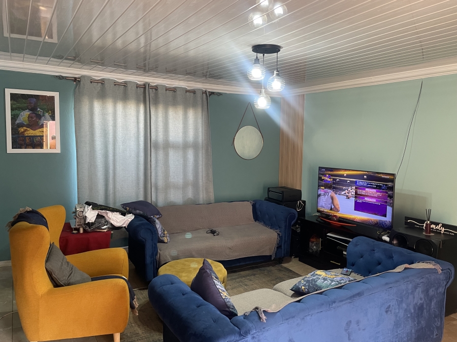 3 Bedroom Property for Sale in Chiawelo Gauteng