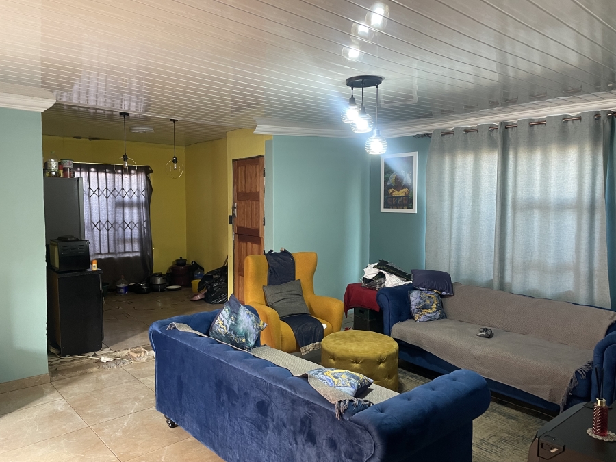 3 Bedroom Property for Sale in Chiawelo Gauteng