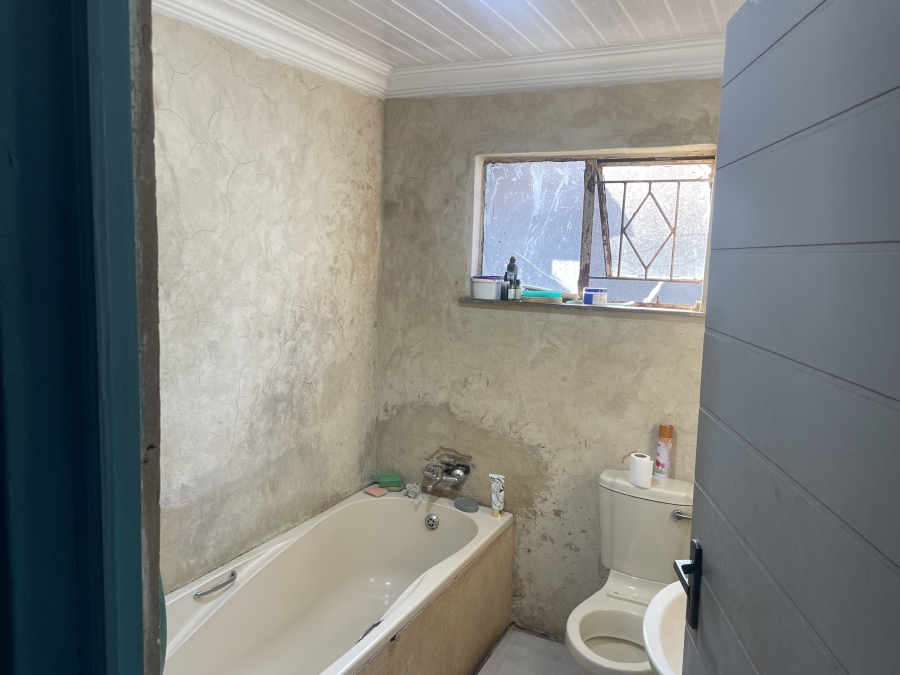 3 Bedroom Property for Sale in Chiawelo Gauteng