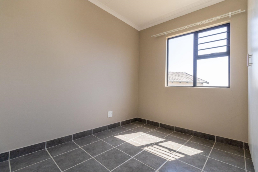 To Let 3 Bedroom Property for Rent in Noordwyk Gauteng