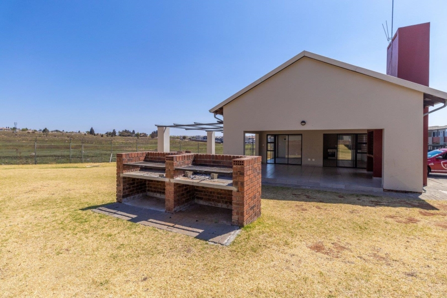 To Let 3 Bedroom Property for Rent in Noordwyk Gauteng