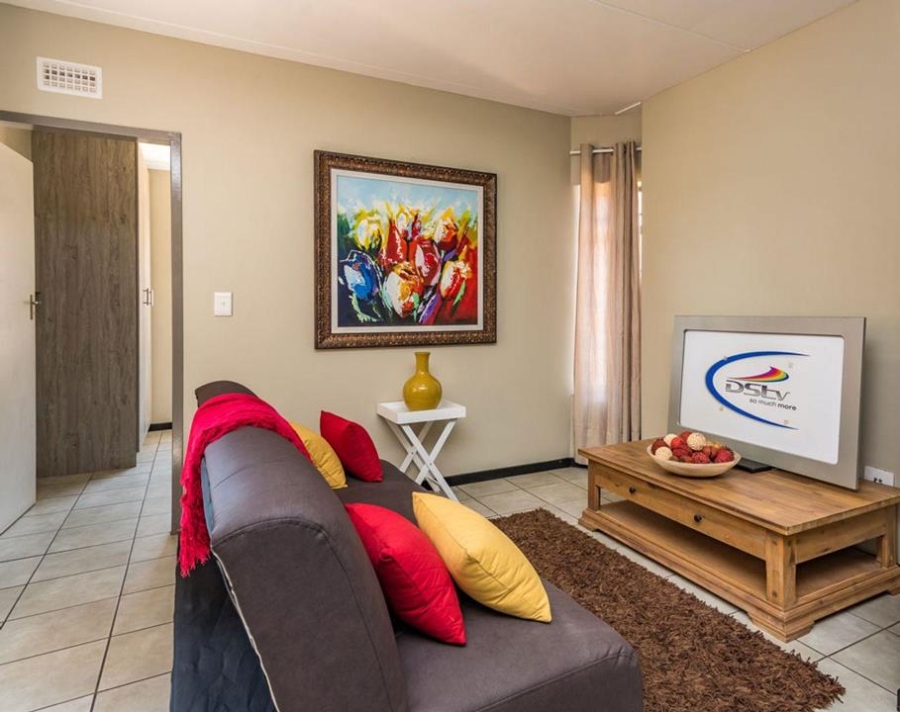 2 Bedroom Property for Sale in Heuweloord Gauteng