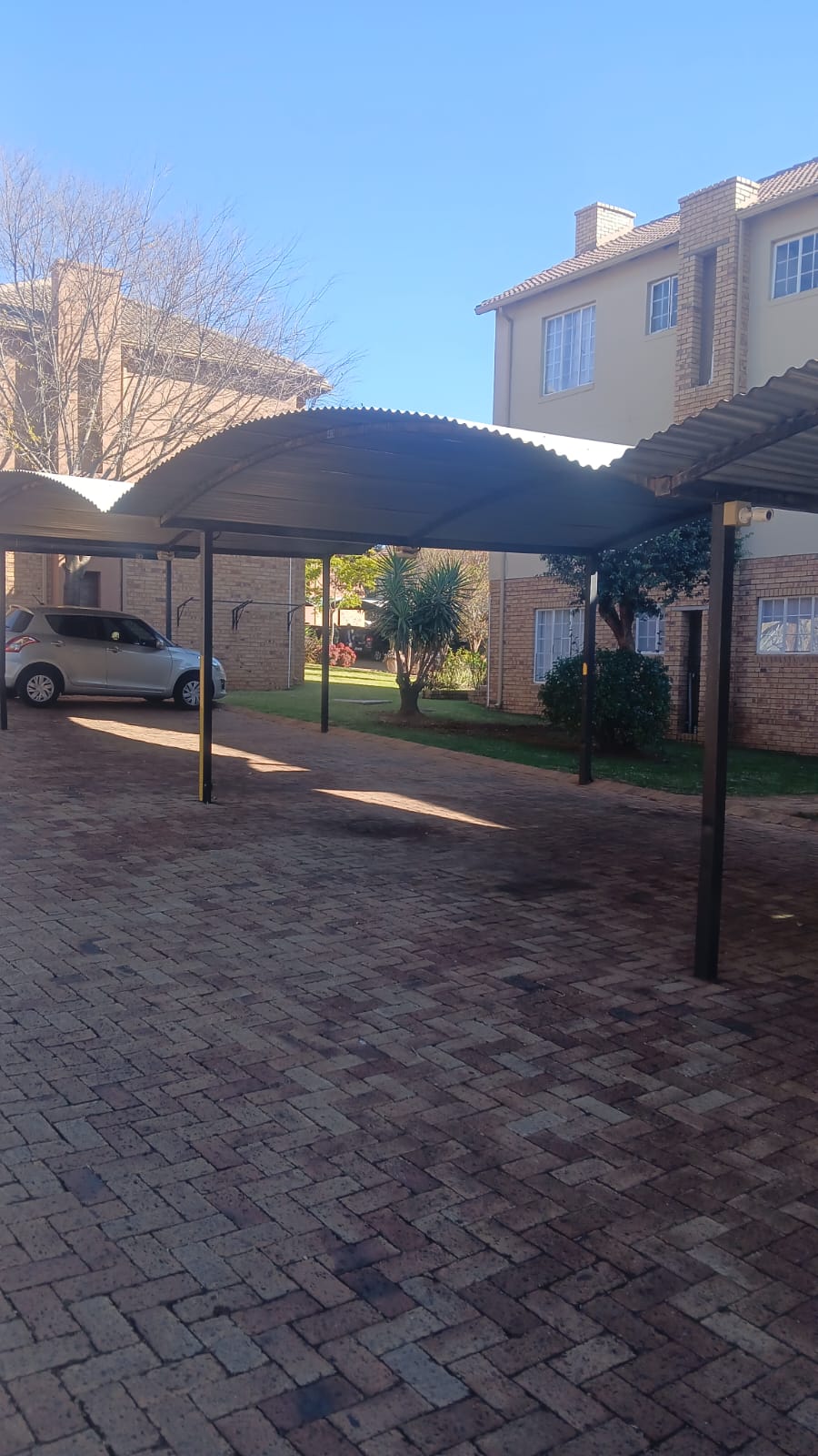 To Let 2 Bedroom Property for Rent in Rangeview Gauteng