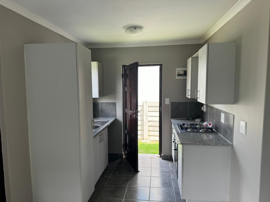 To Let 3 Bedroom Property for Rent in Noordwyk Gauteng