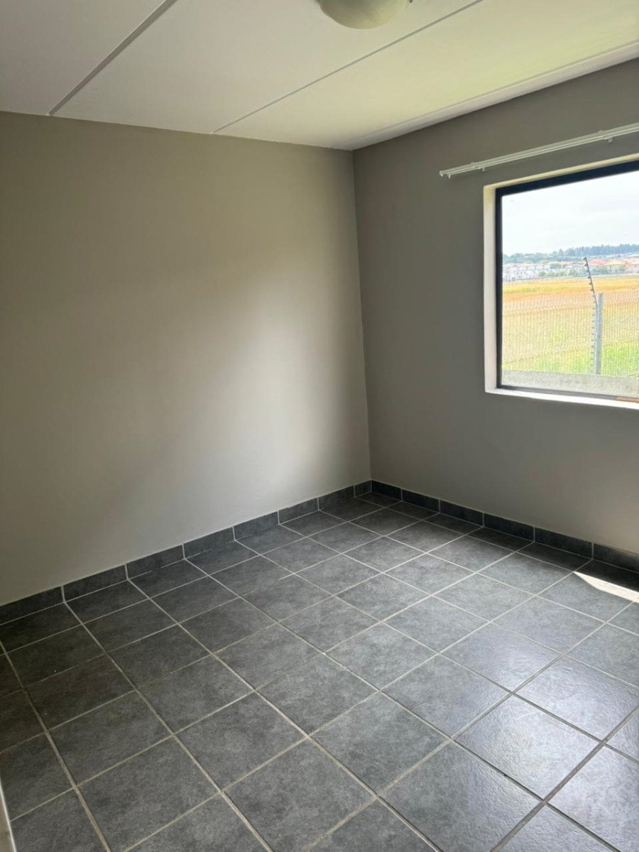 To Let 3 Bedroom Property for Rent in Noordwyk Gauteng