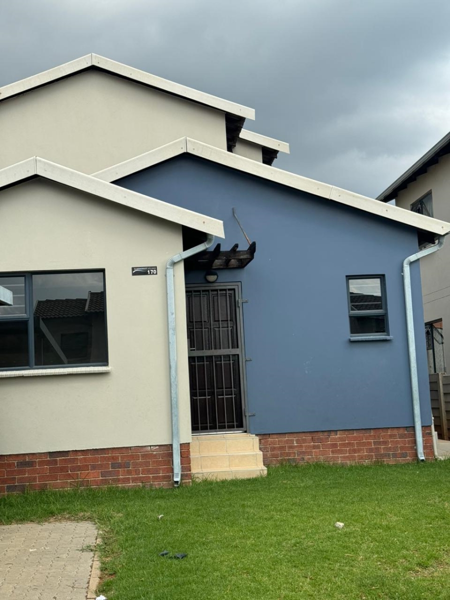 To Let 3 Bedroom Property for Rent in Noordwyk Gauteng