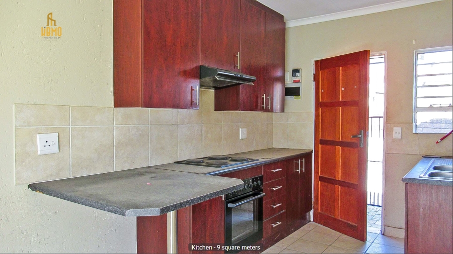 2 Bedroom Property for Sale in Olievenhoutbosch Gauteng