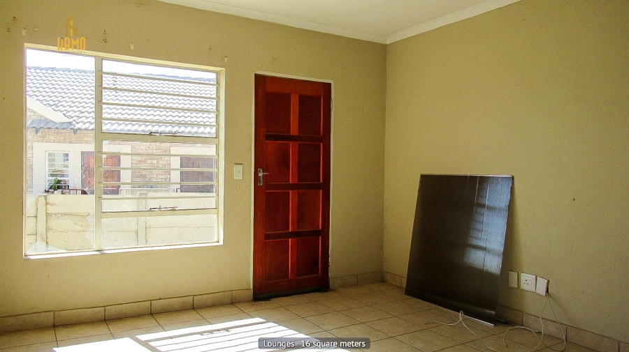 2 Bedroom Property for Sale in Olievenhoutbosch Gauteng