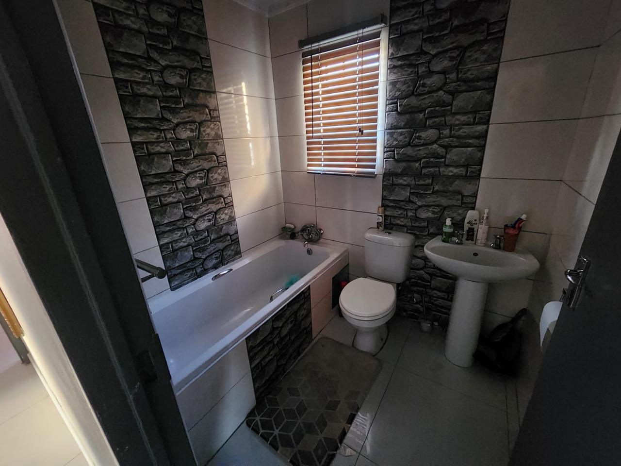 3 Bedroom Property for Sale in Kya Sands Gauteng