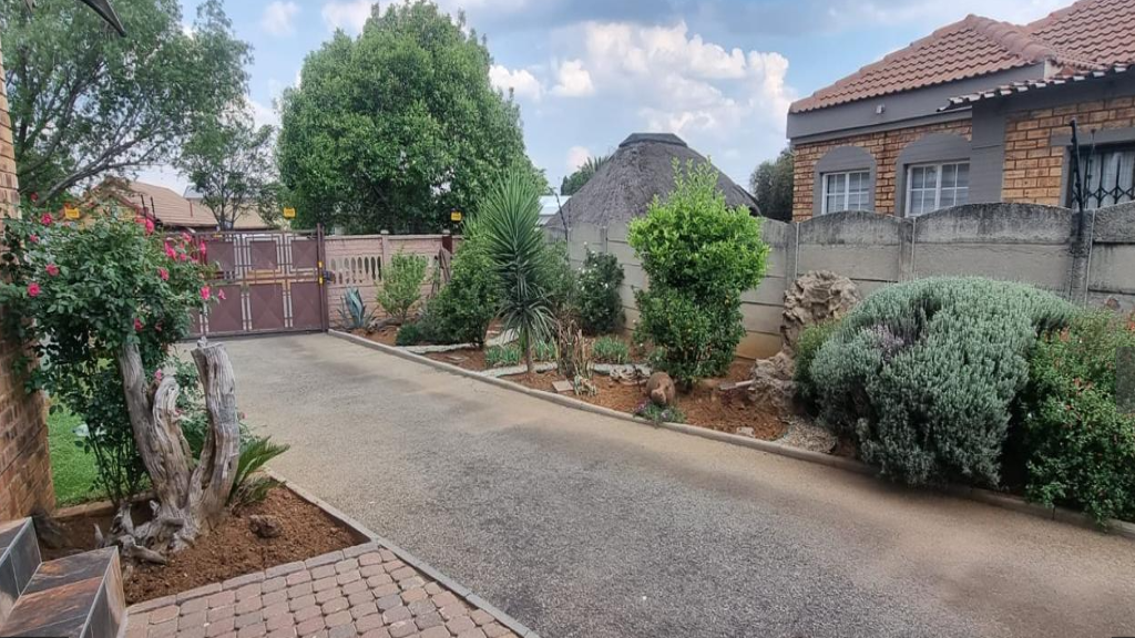 3 Bedroom Property for Sale in Mayberry Park Gauteng