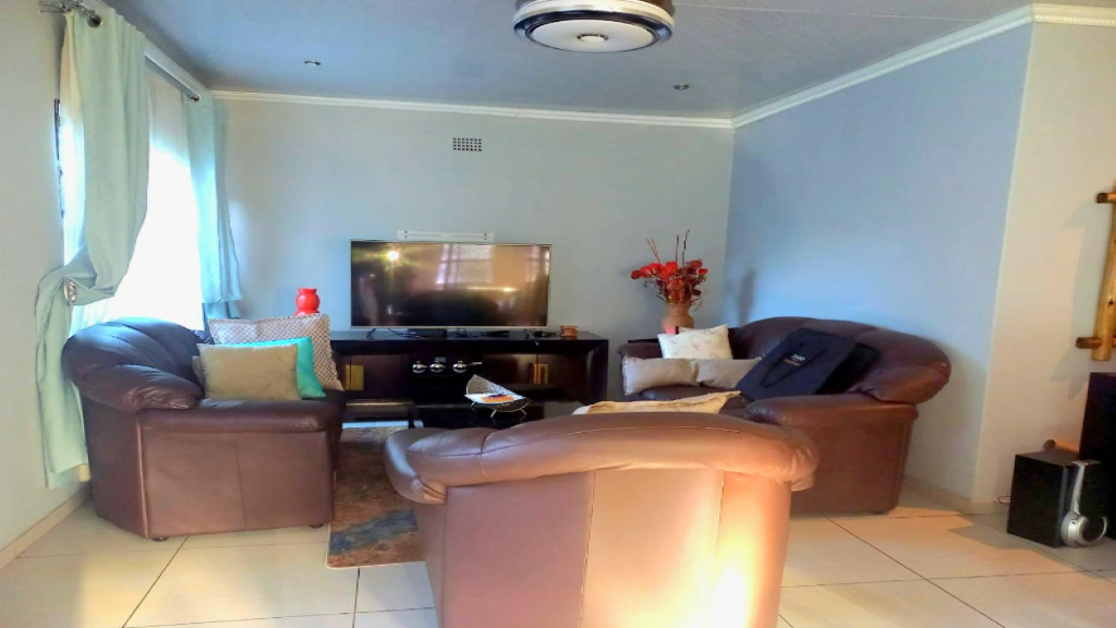 3 Bedroom Property for Sale in Mayberry Park Gauteng