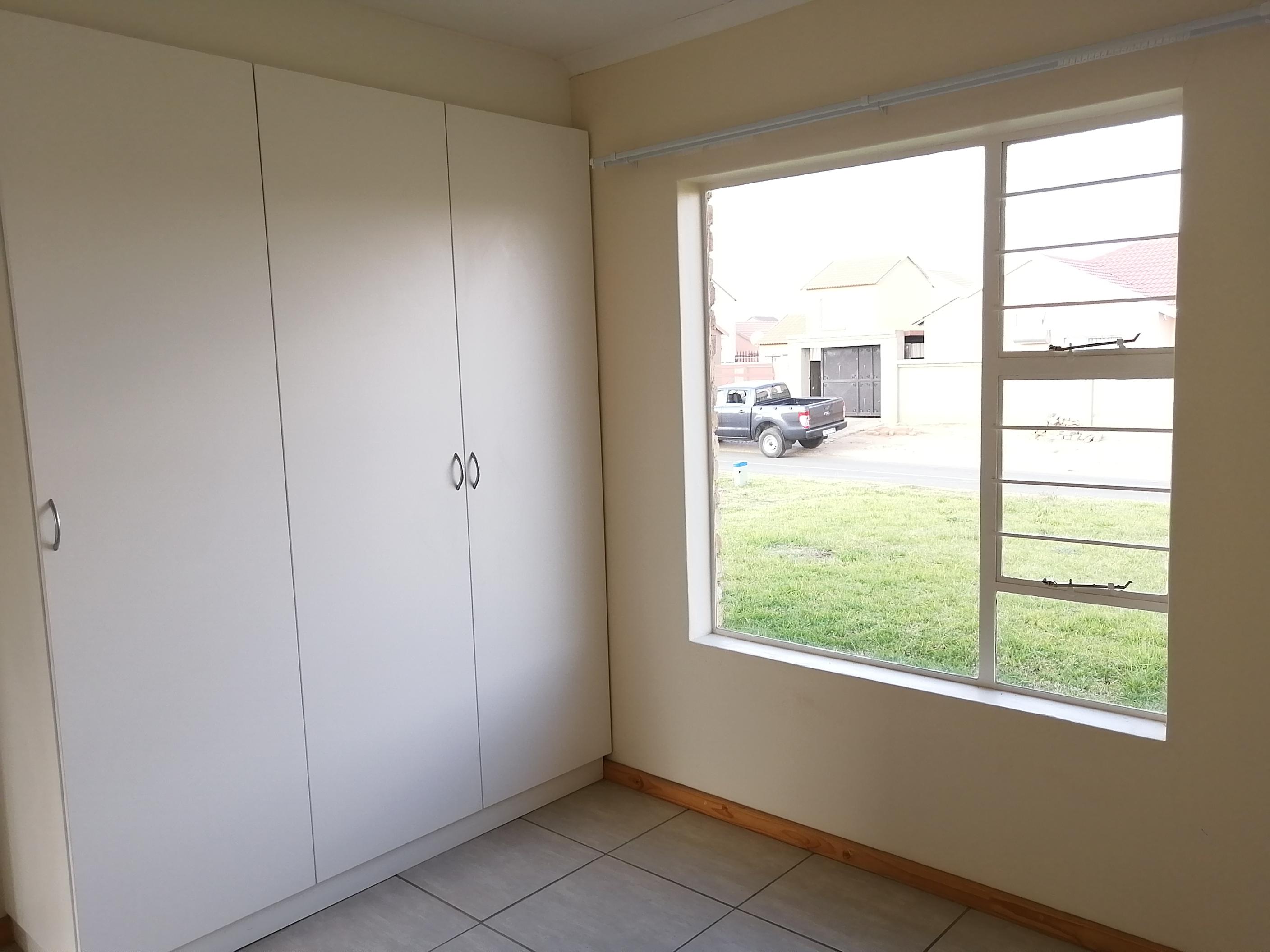 2 Bedroom Property for Sale in Sharon Park Gauteng