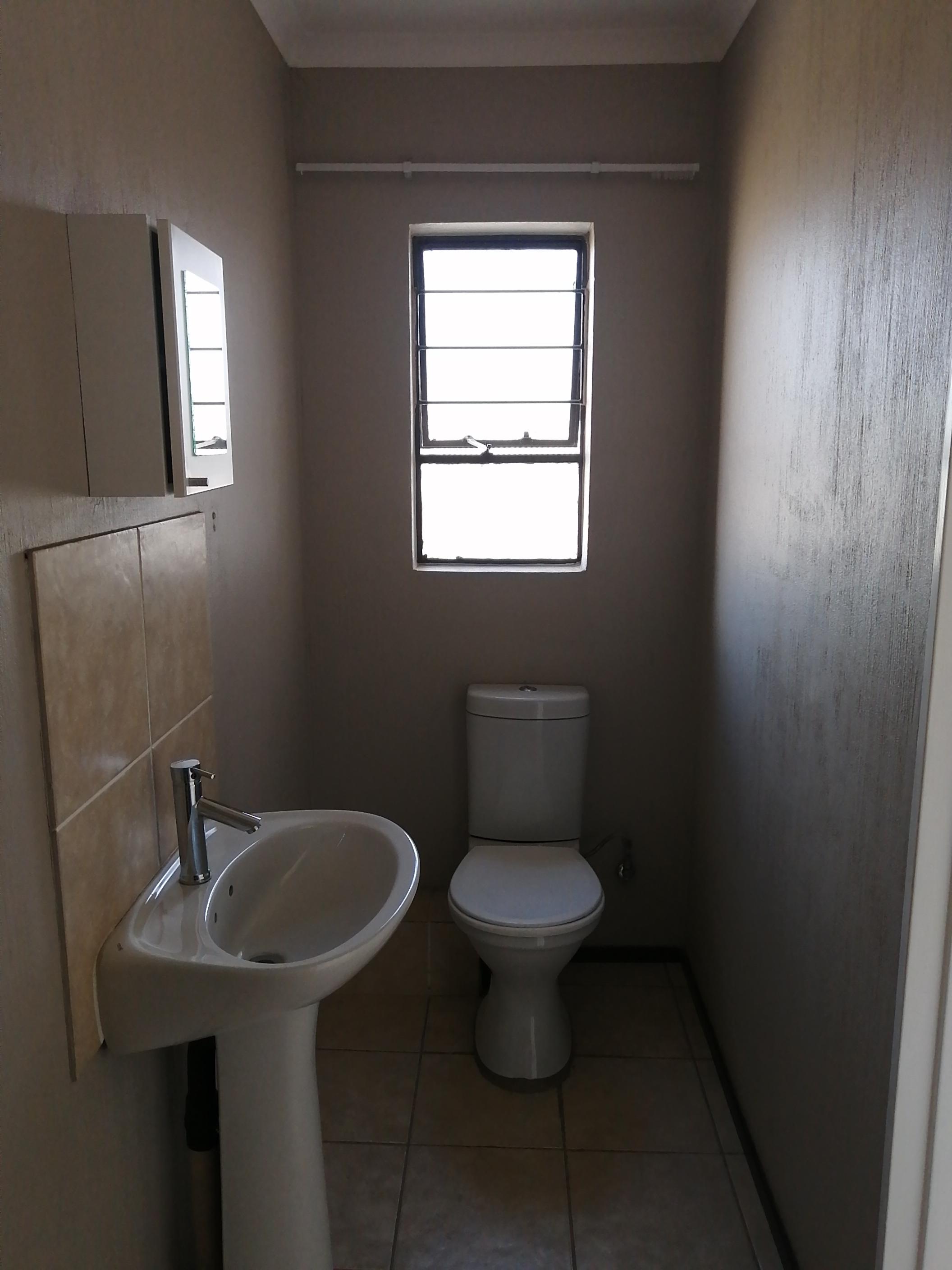 2 Bedroom Property for Sale in Sharon Park Gauteng