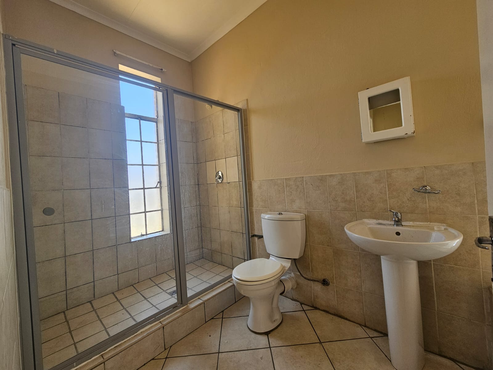 2 Bedroom Property for Sale in Laser Park Gauteng