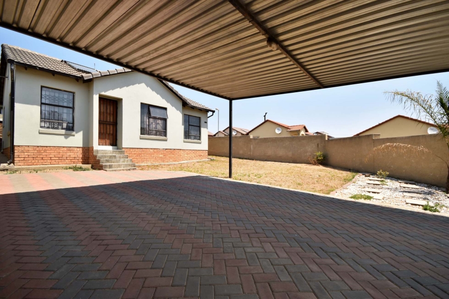 3 Bedroom Property for Sale in Bloubosrand Gauteng