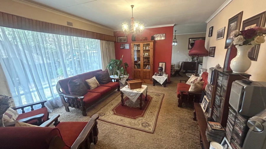 3 Bedroom Property for Sale in Bardene Gauteng