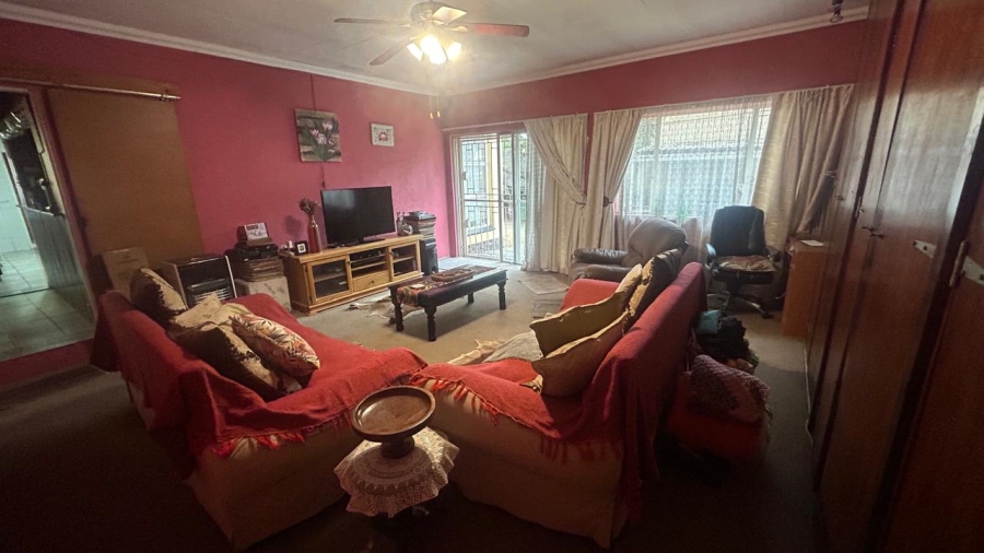 3 Bedroom Property for Sale in Bardene Gauteng