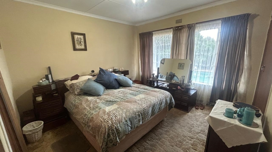 3 Bedroom Property for Sale in Bardene Gauteng