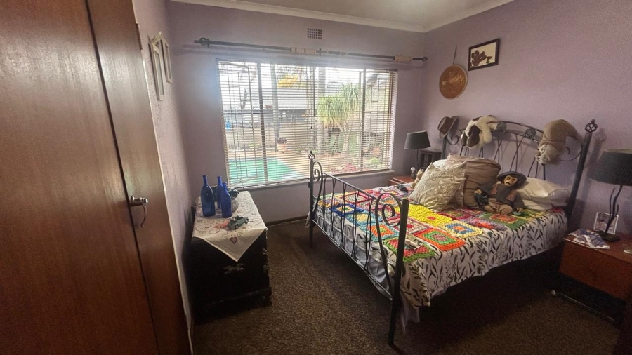 3 Bedroom Property for Sale in Bardene Gauteng