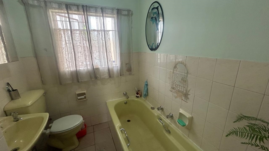 3 Bedroom Property for Sale in Bardene Gauteng